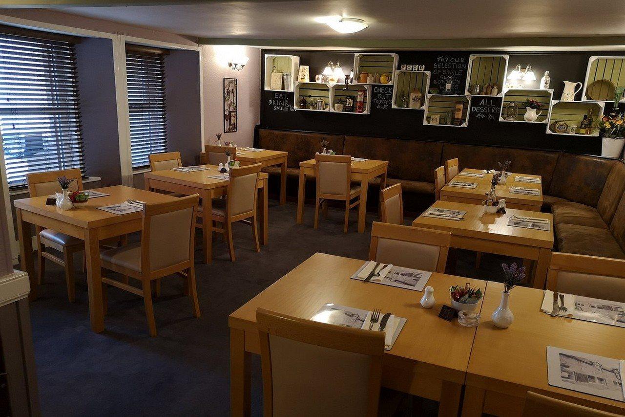 The Commercial Hotel Tarland Ngoại thất bức ảnh